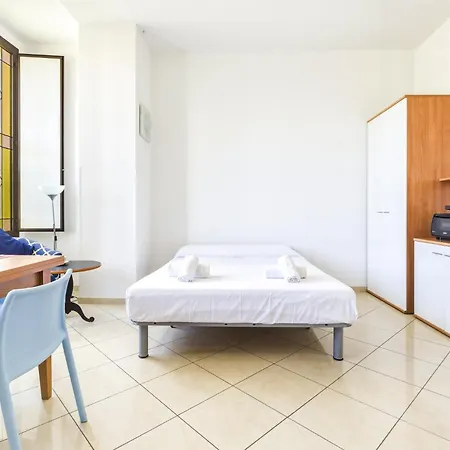 Hostdomus - Emma - Zoe E Ascanio * Alassio
